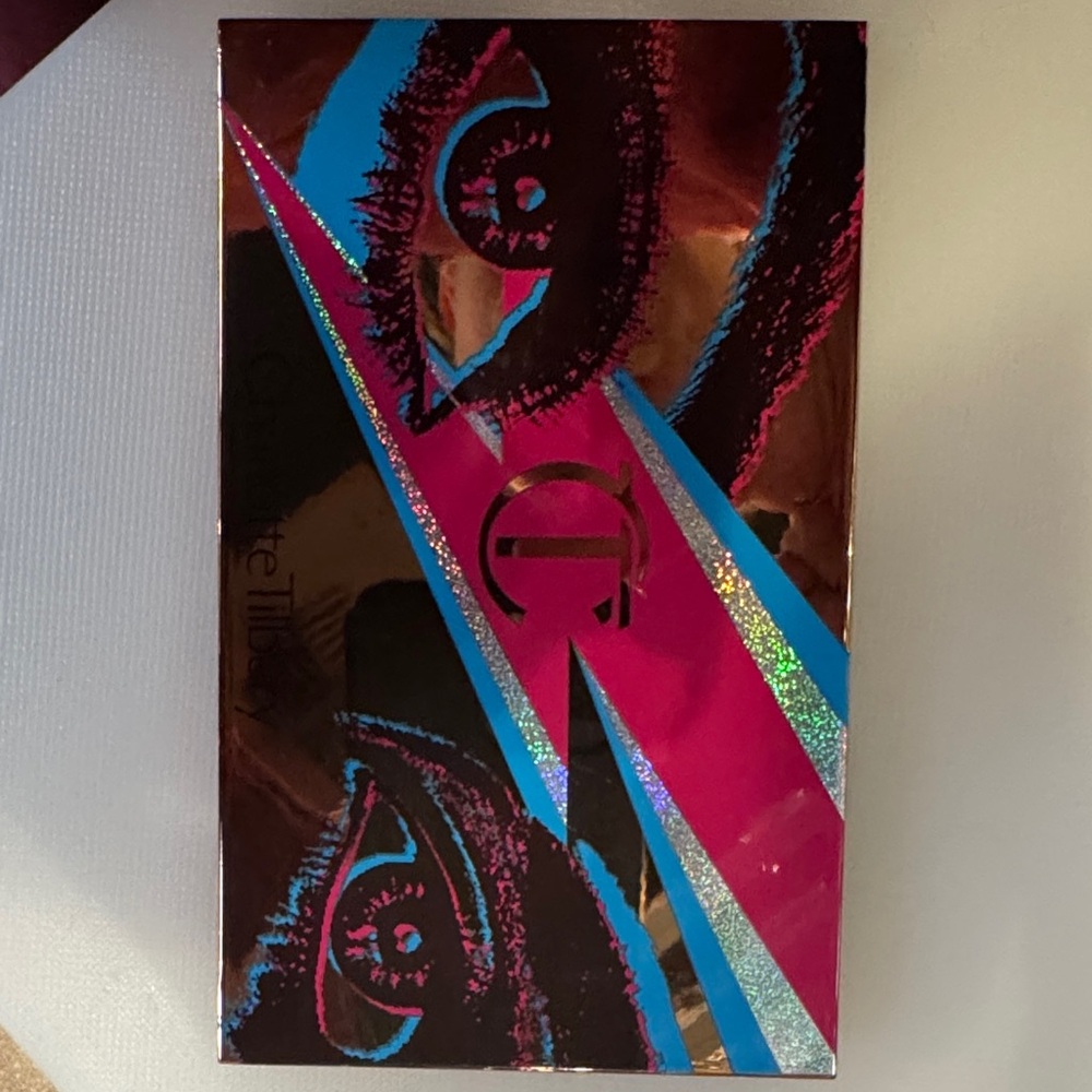 Charlotte Tilbury Pink and Blue Eye Palette